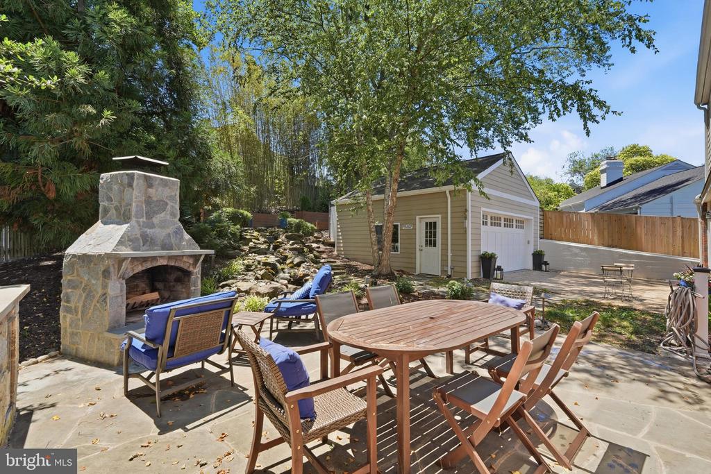 414 SKYHILL ROAD
