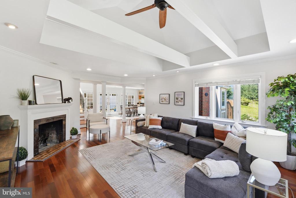 414 SKYHILL ROAD