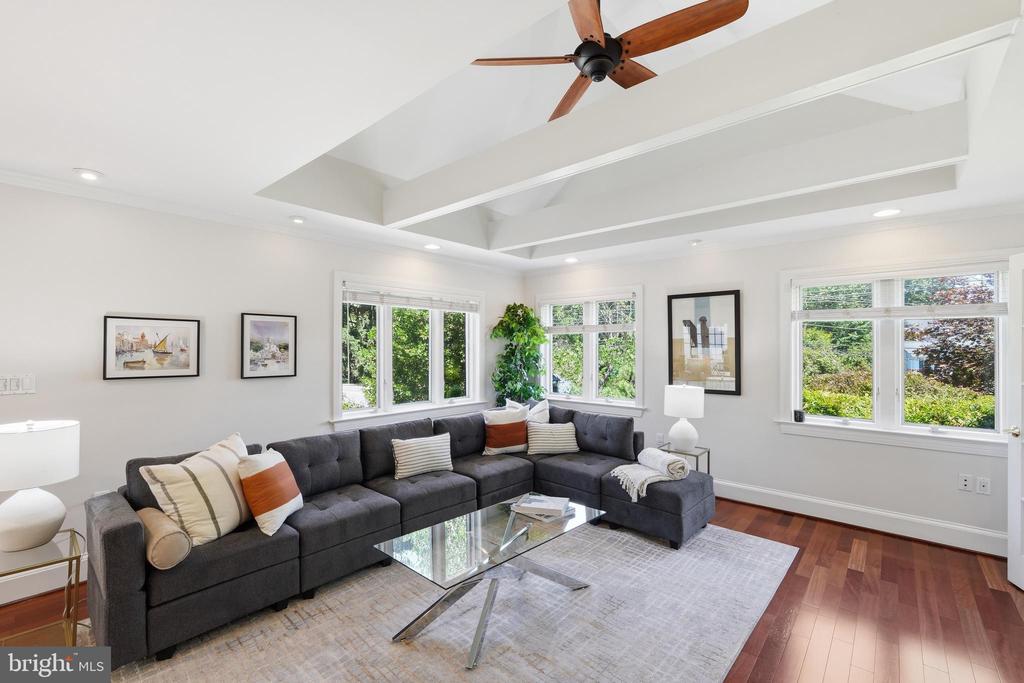 414 SKYHILL ROAD