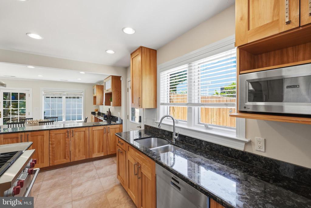 414 SKYHILL ROAD