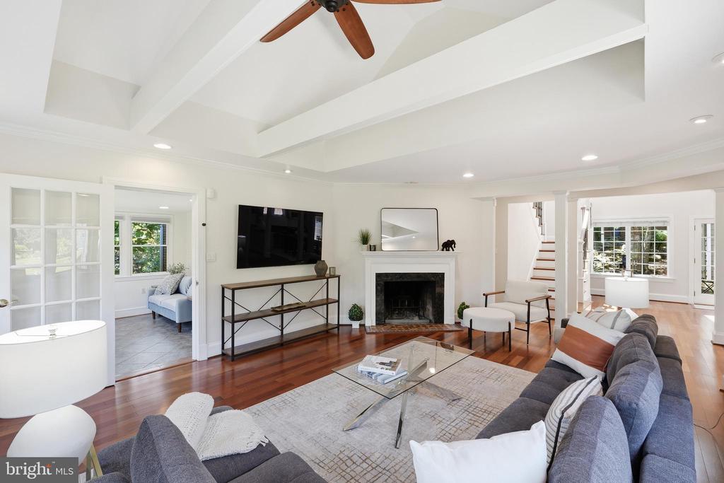 414 SKYHILL ROAD