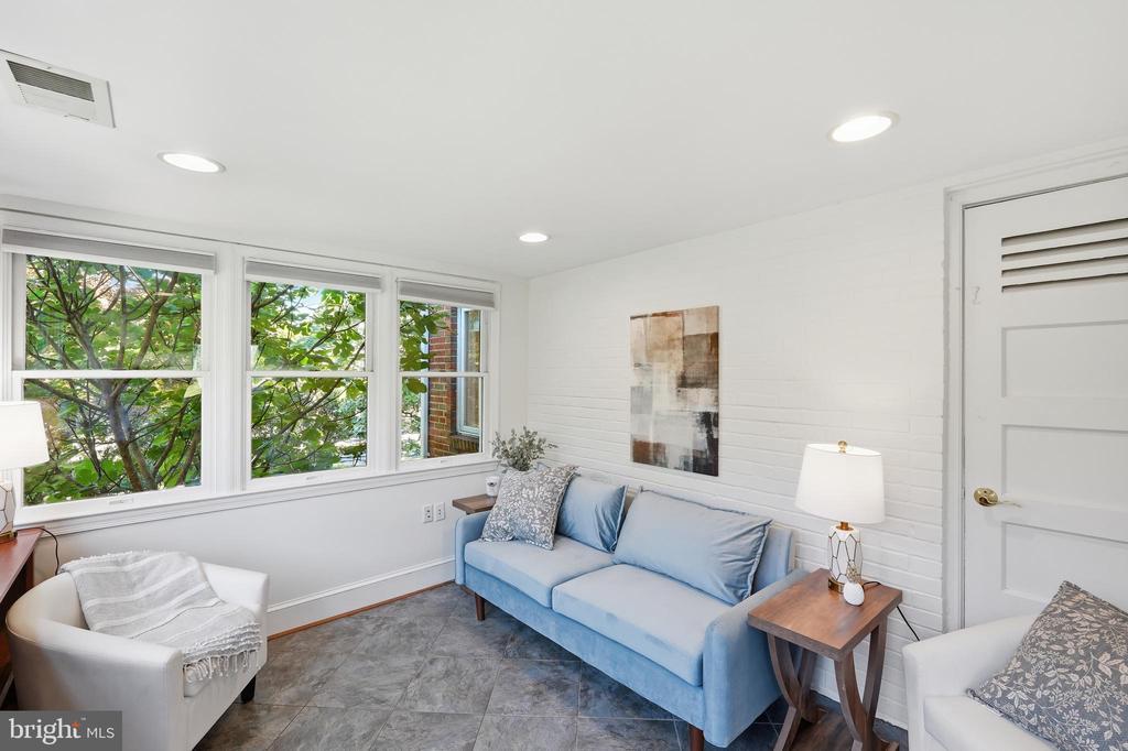 414 SKYHILL ROAD