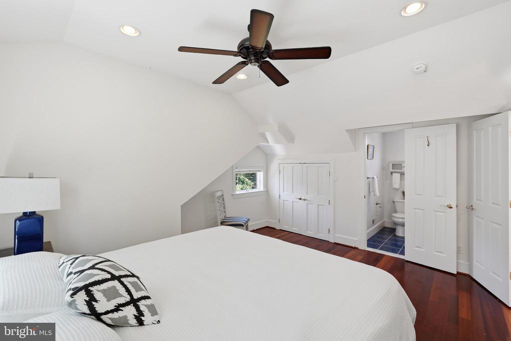 414 SKYHILL ROAD