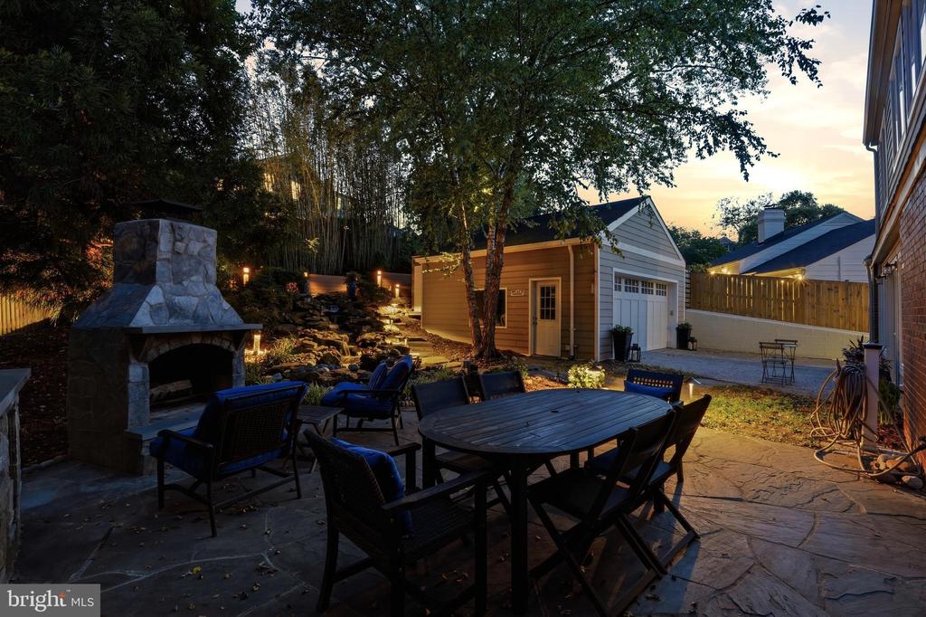 414 SKYHILL ROAD