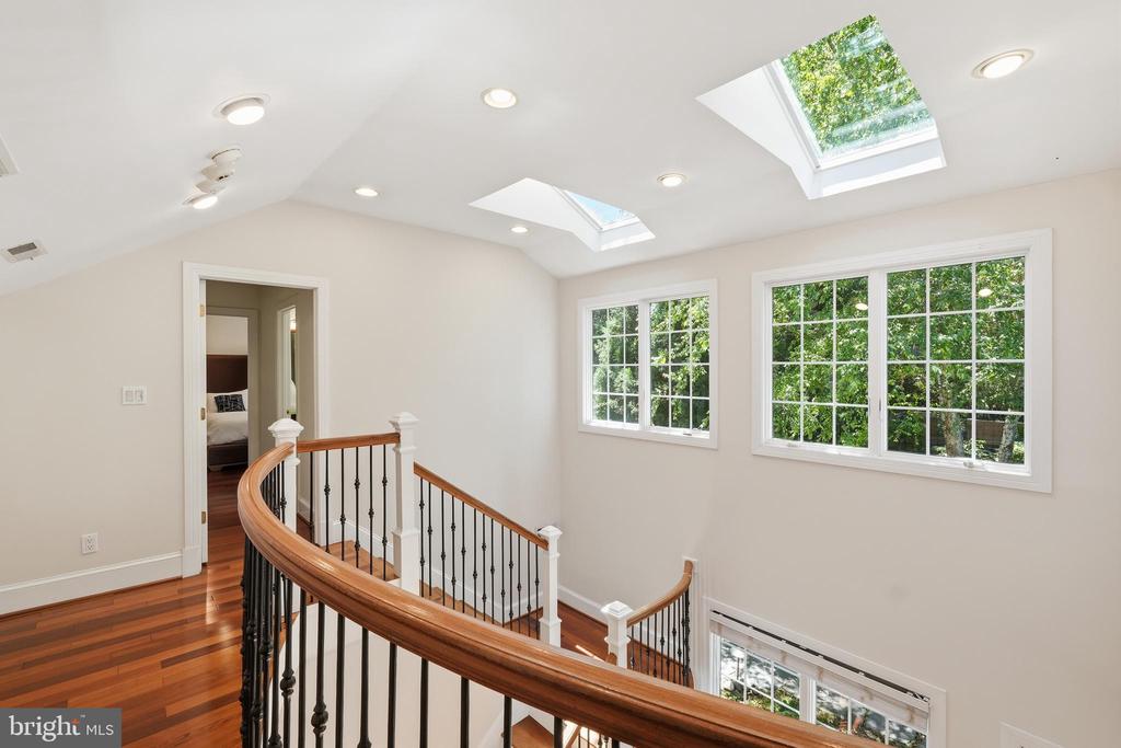 414 SKYHILL ROAD
