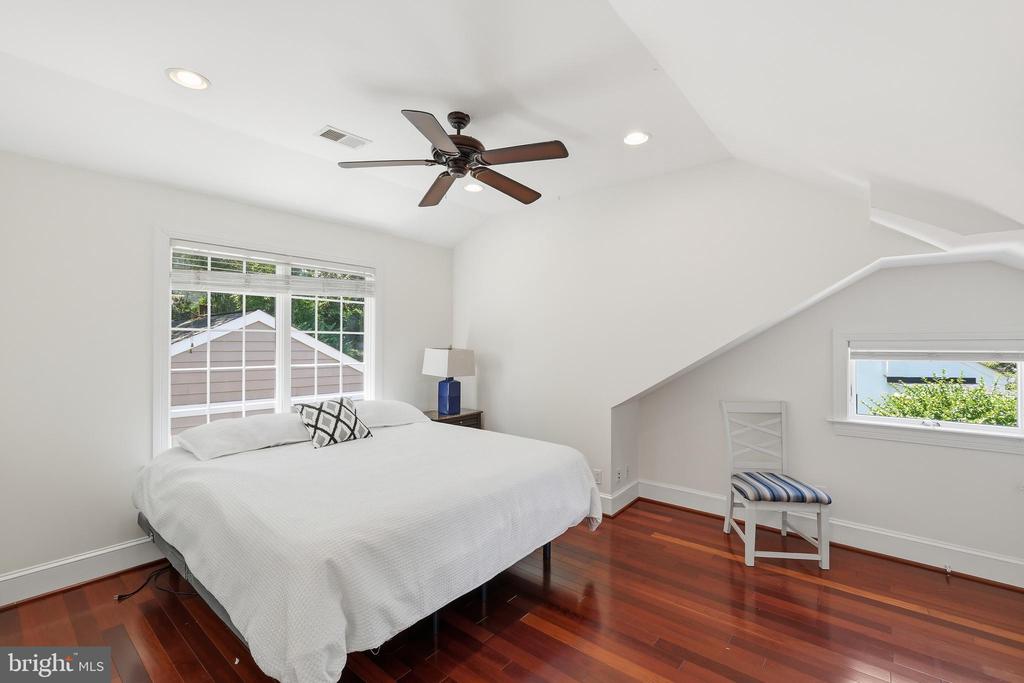 414 SKYHILL ROAD