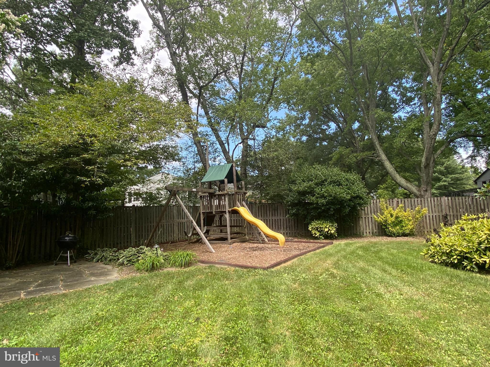 1108 WAYNEWOOD BOULEVARD