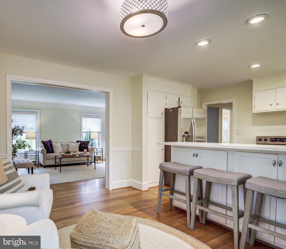 6212 Randall COURT