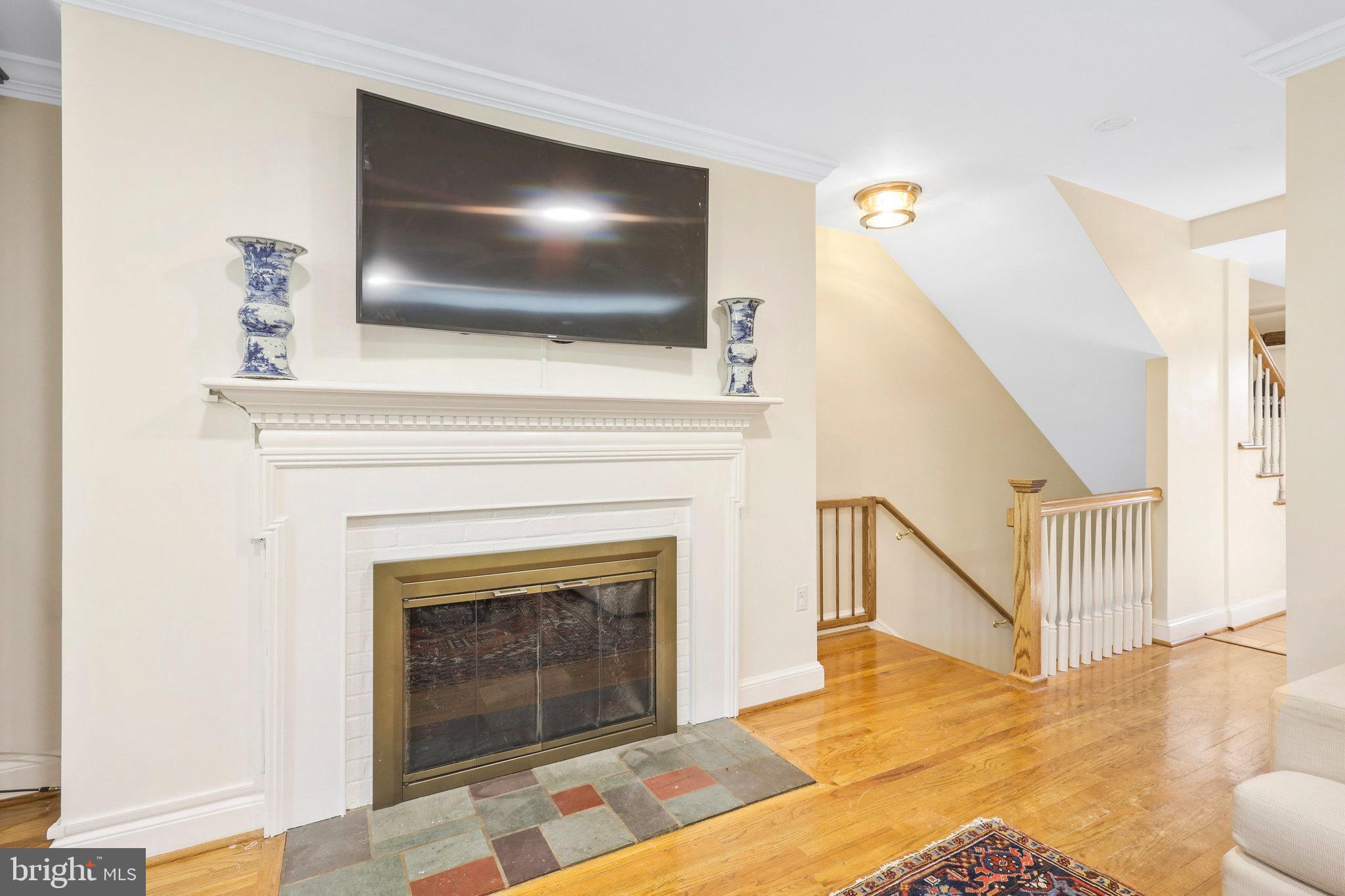 1732 Olde Towne ROAD
