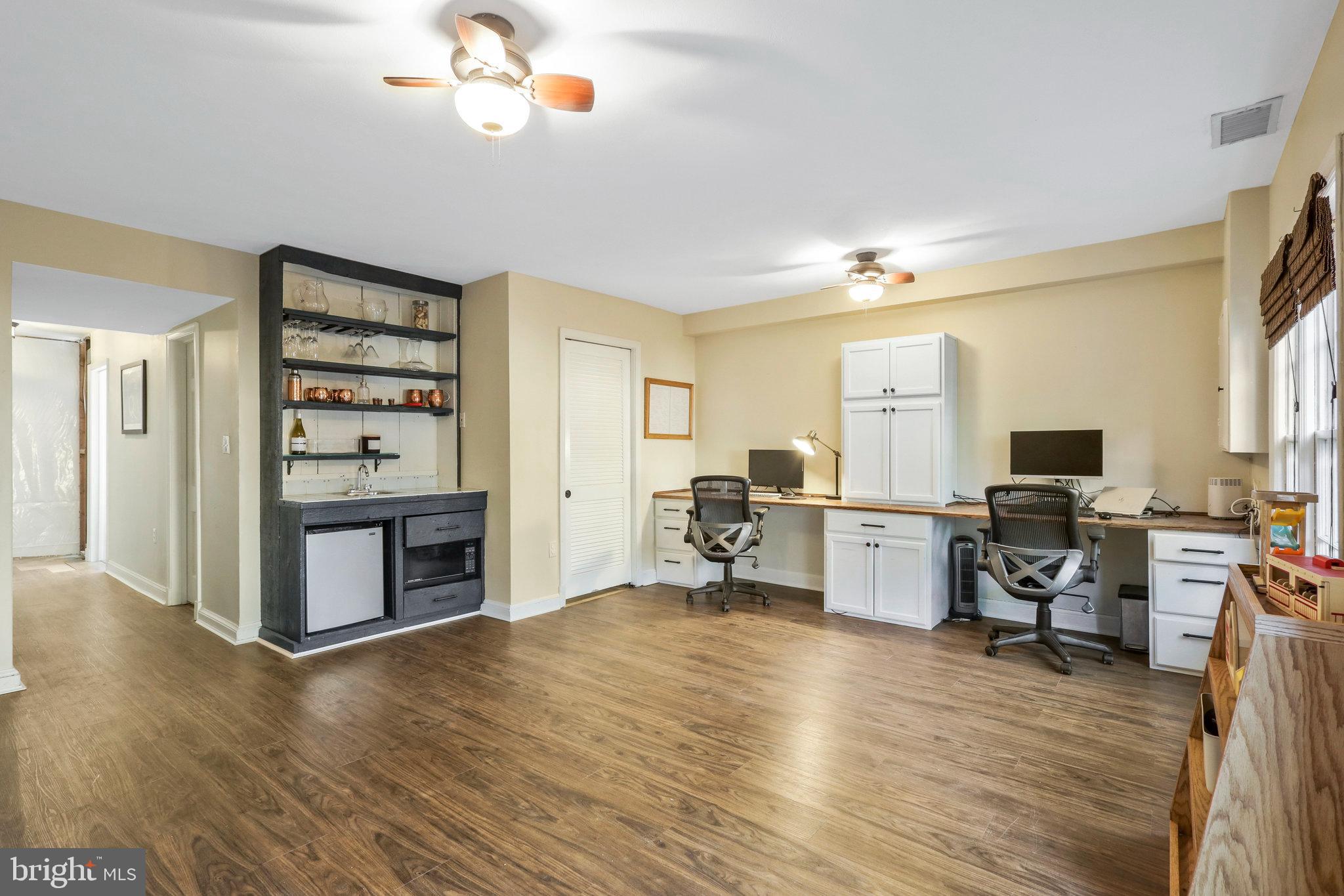 1732 Olde Towne ROAD