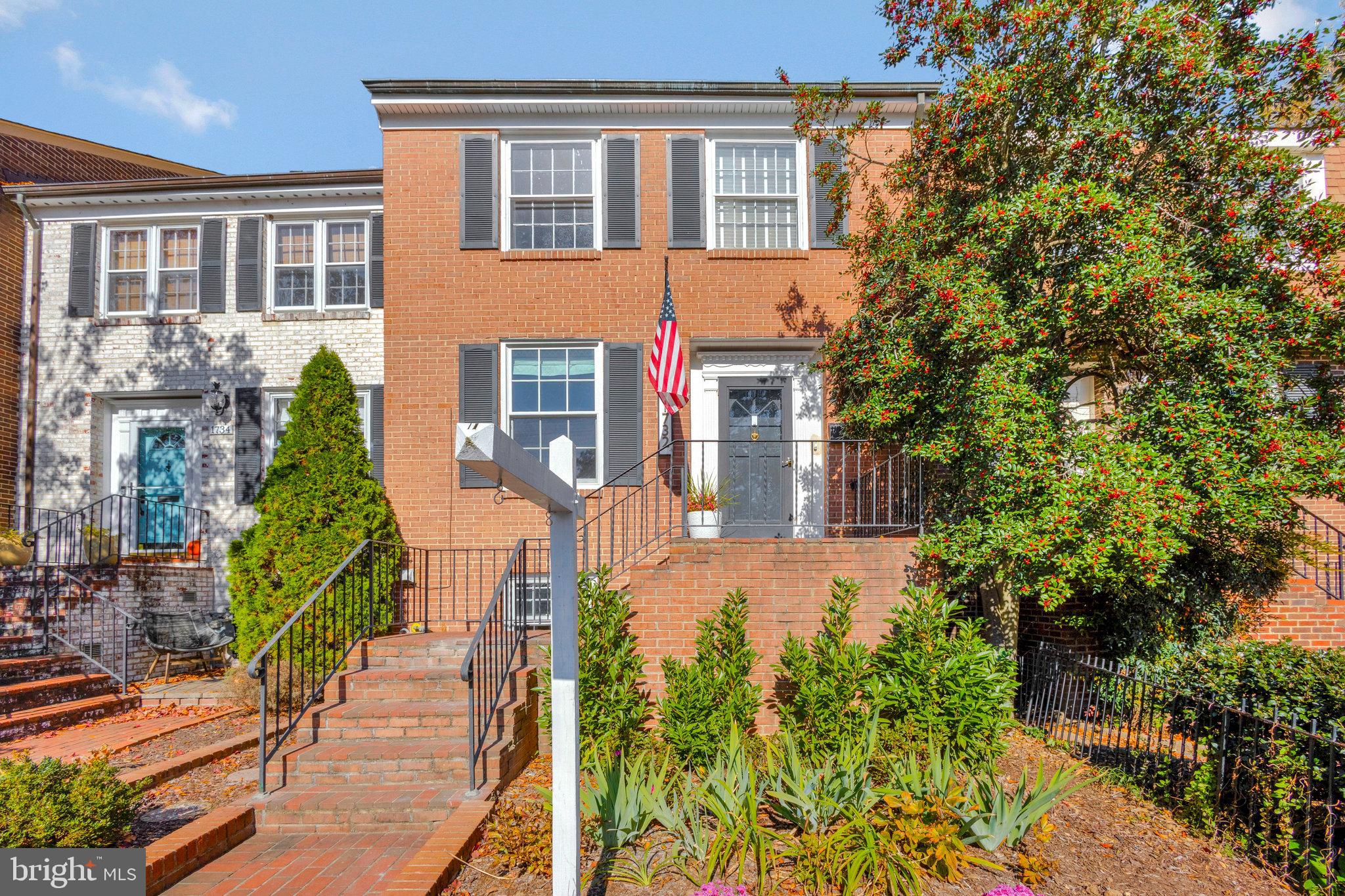 1732 Olde Towne ROAD