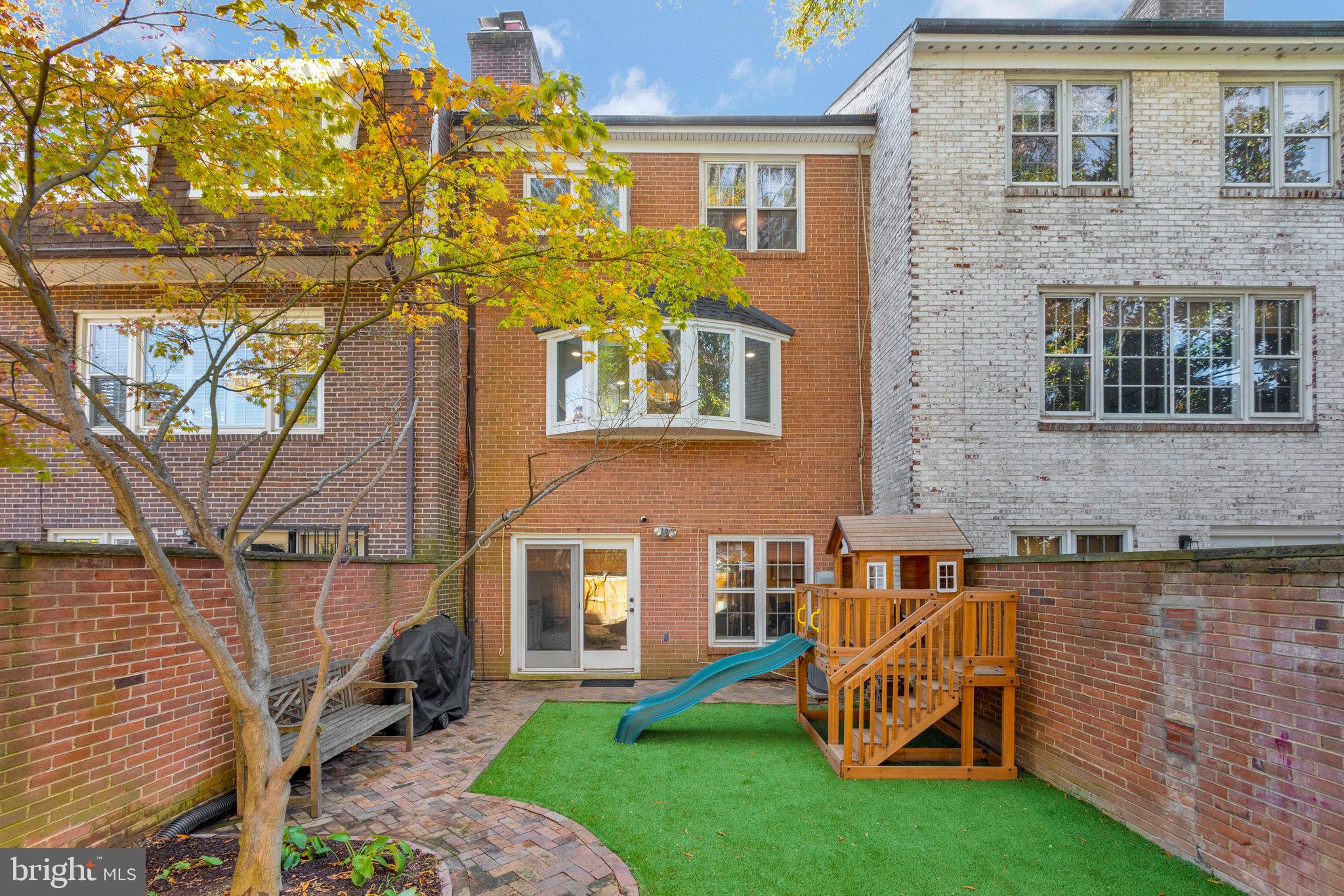 1732 Olde Towne ROAD