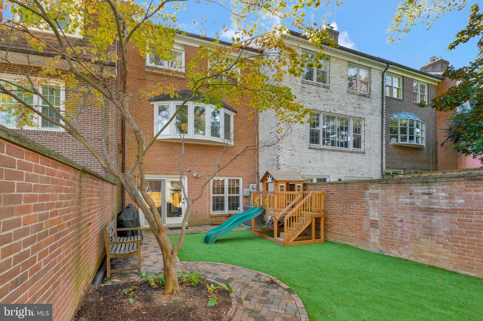 1732 Olde Towne ROAD