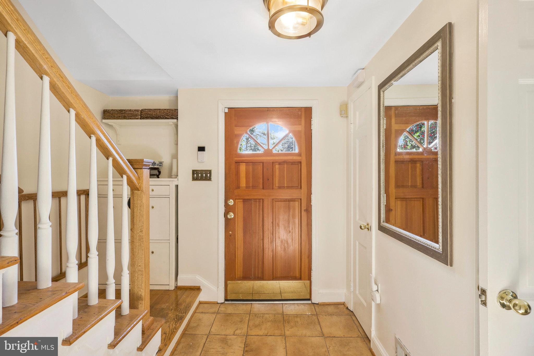 1732 Olde Towne ROAD