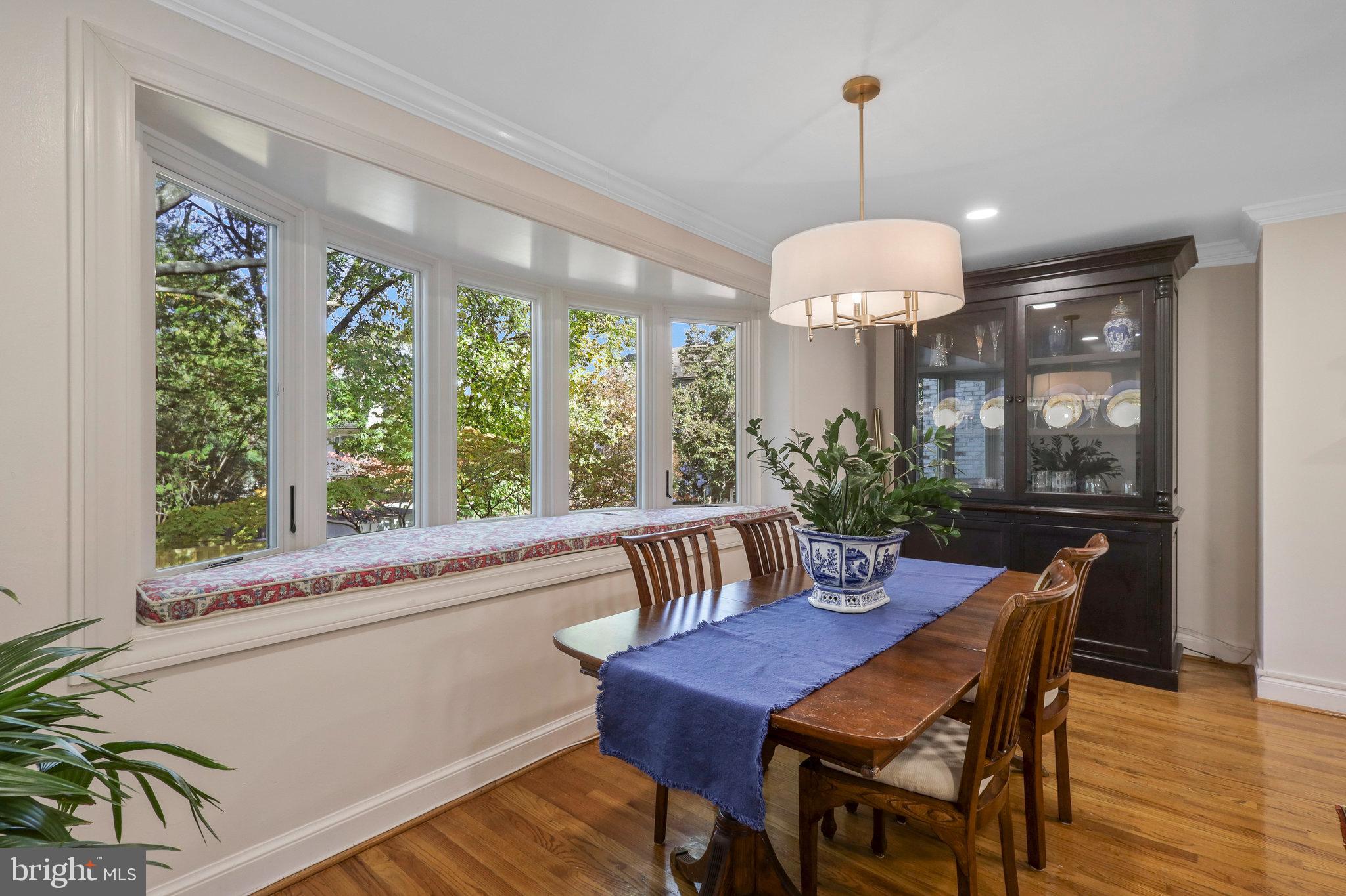 1732 Olde Towne ROAD