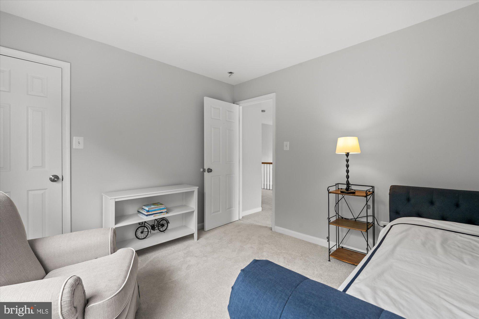 3810 Colonial Ave