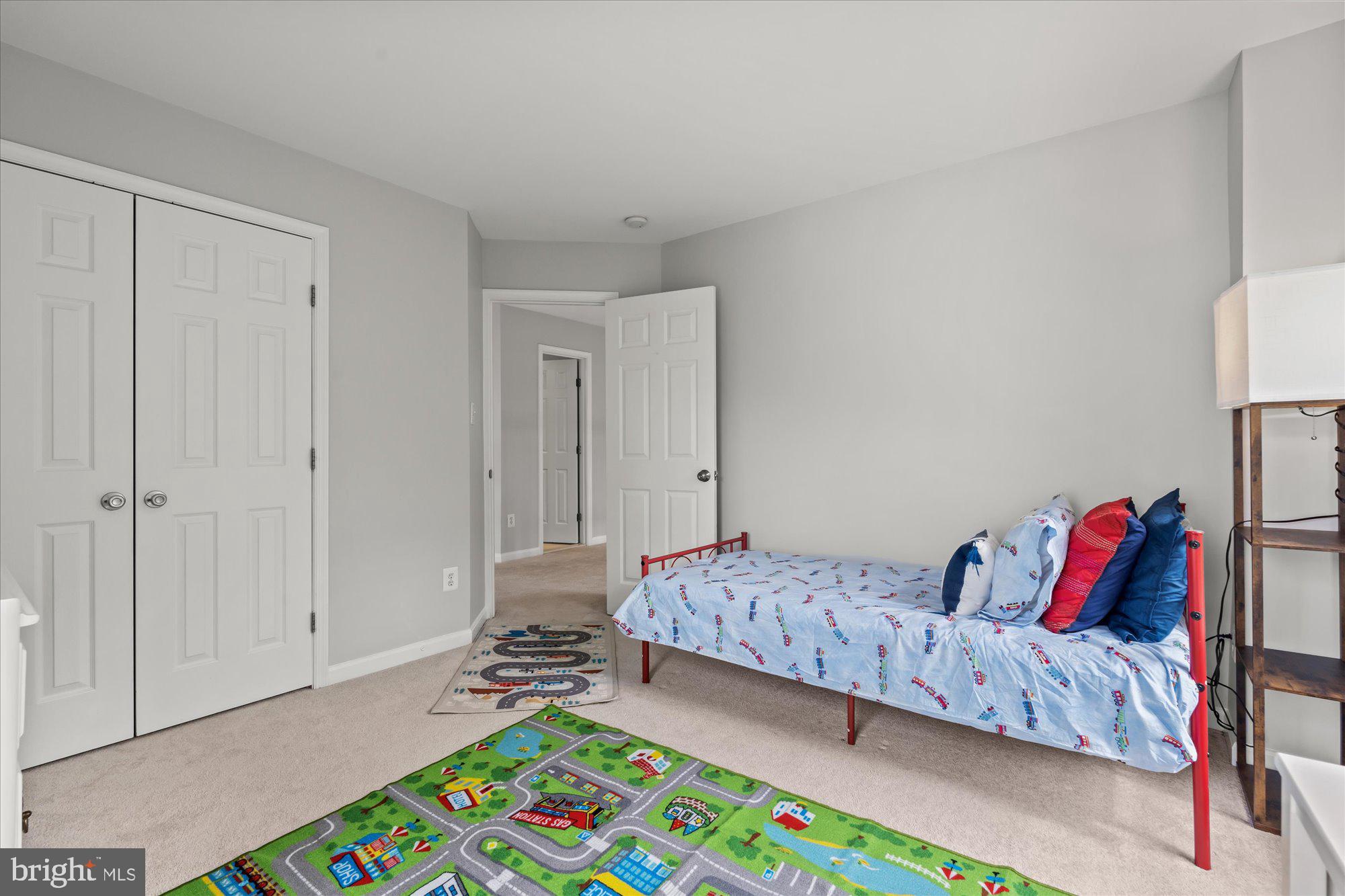 3810 Colonial Ave