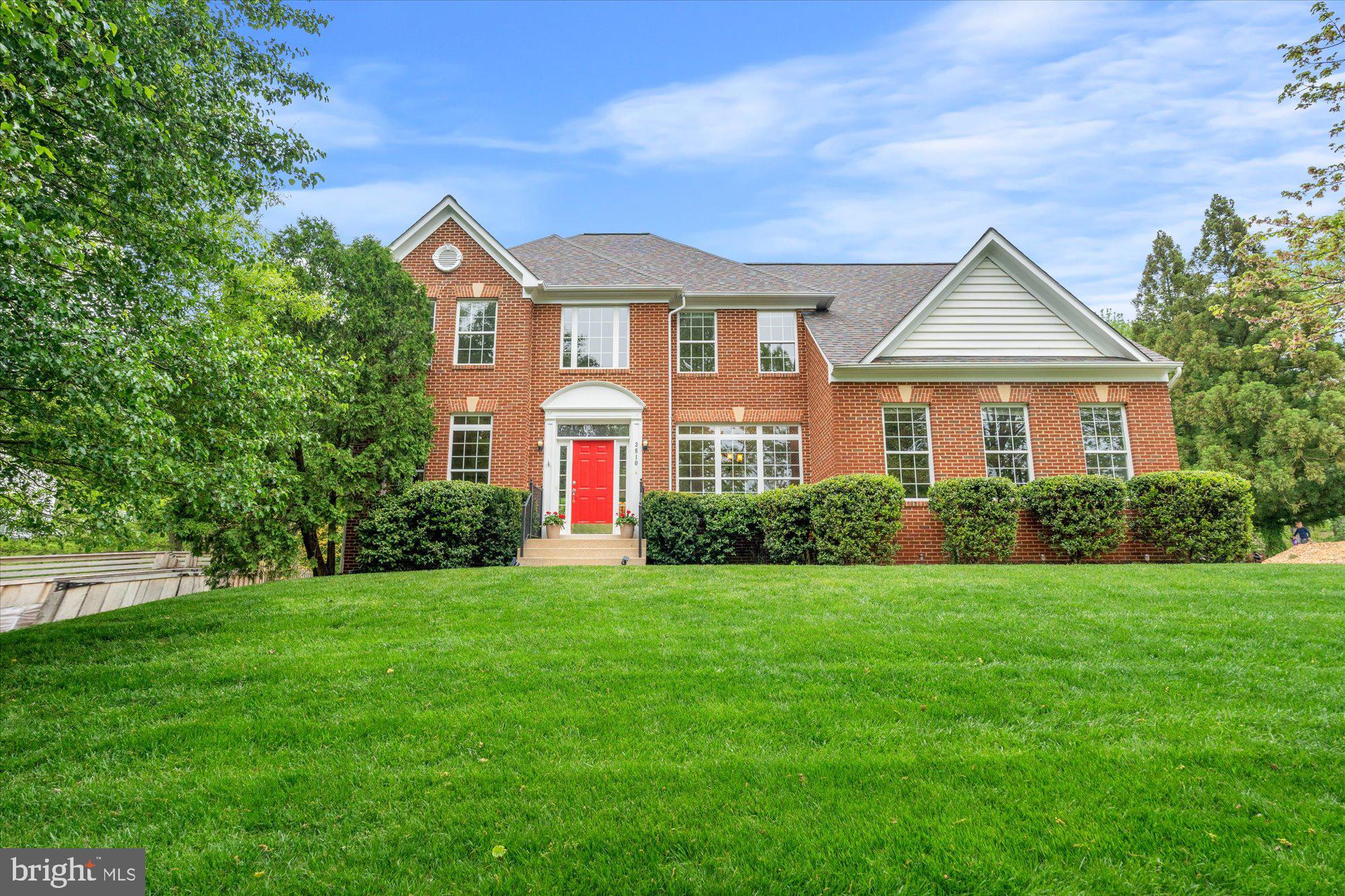 3810 Colonial Ave