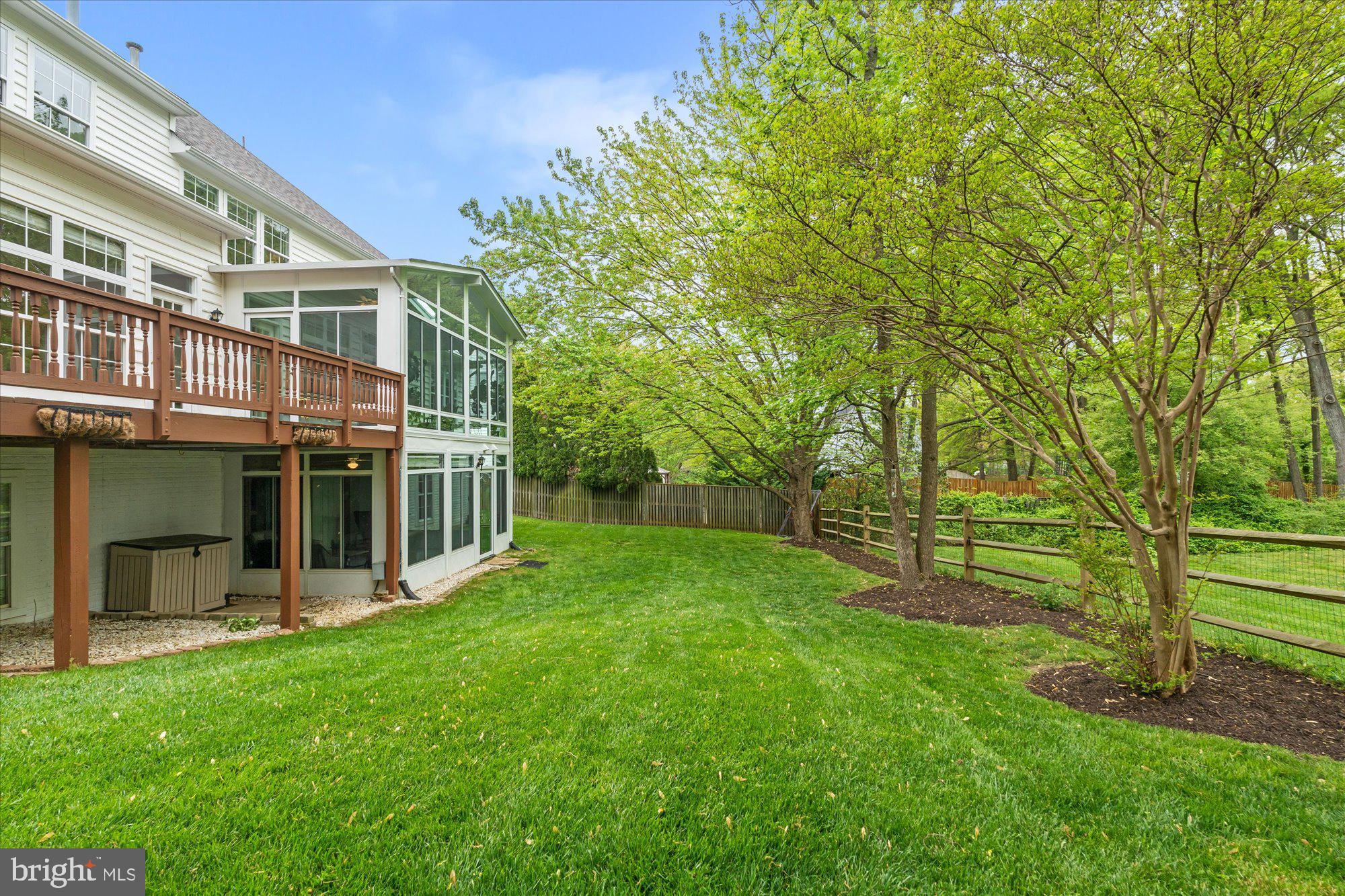 3810 Colonial Ave