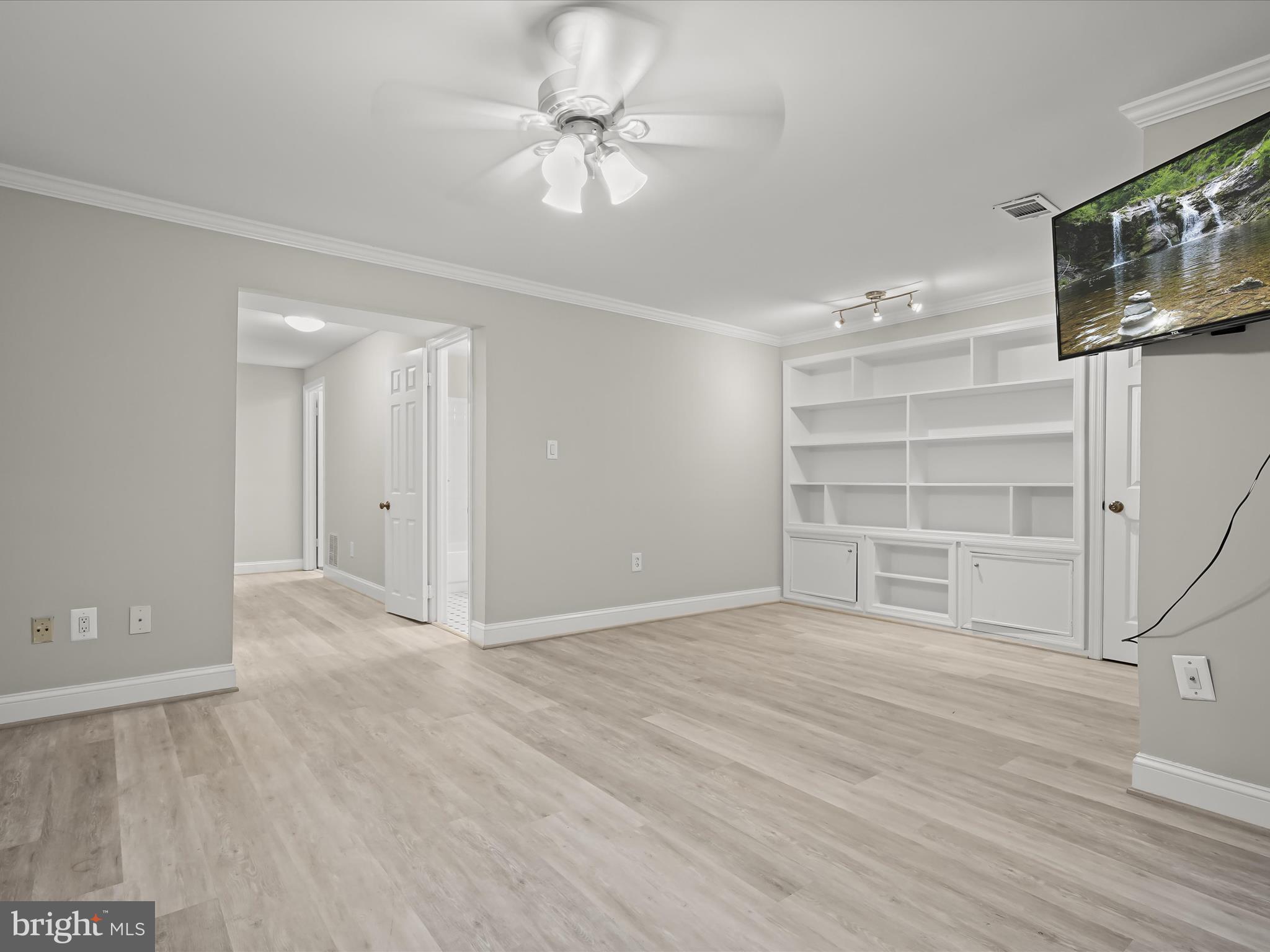 1808 Duffield Ln