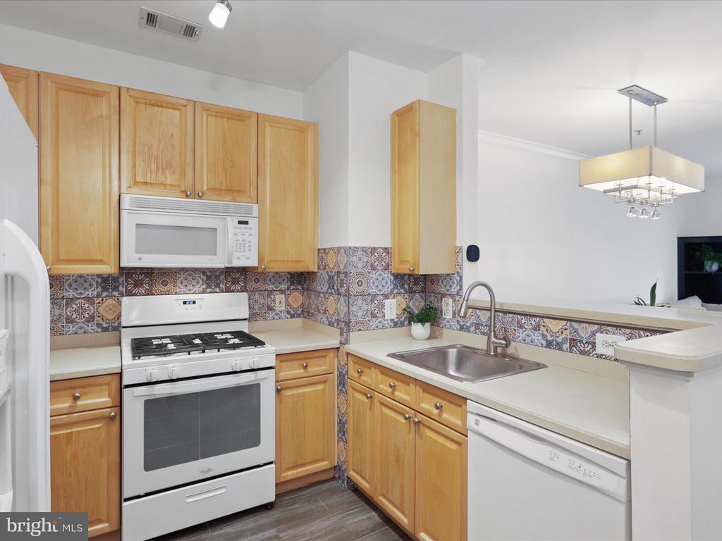 9480 Virginia Center Blvd #107