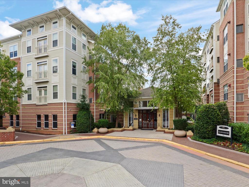 9480 Virginia Center Blvd #107