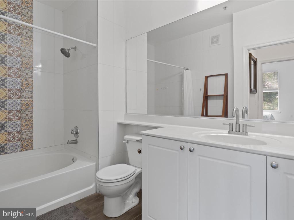 9480 Virginia Center Blvd #107