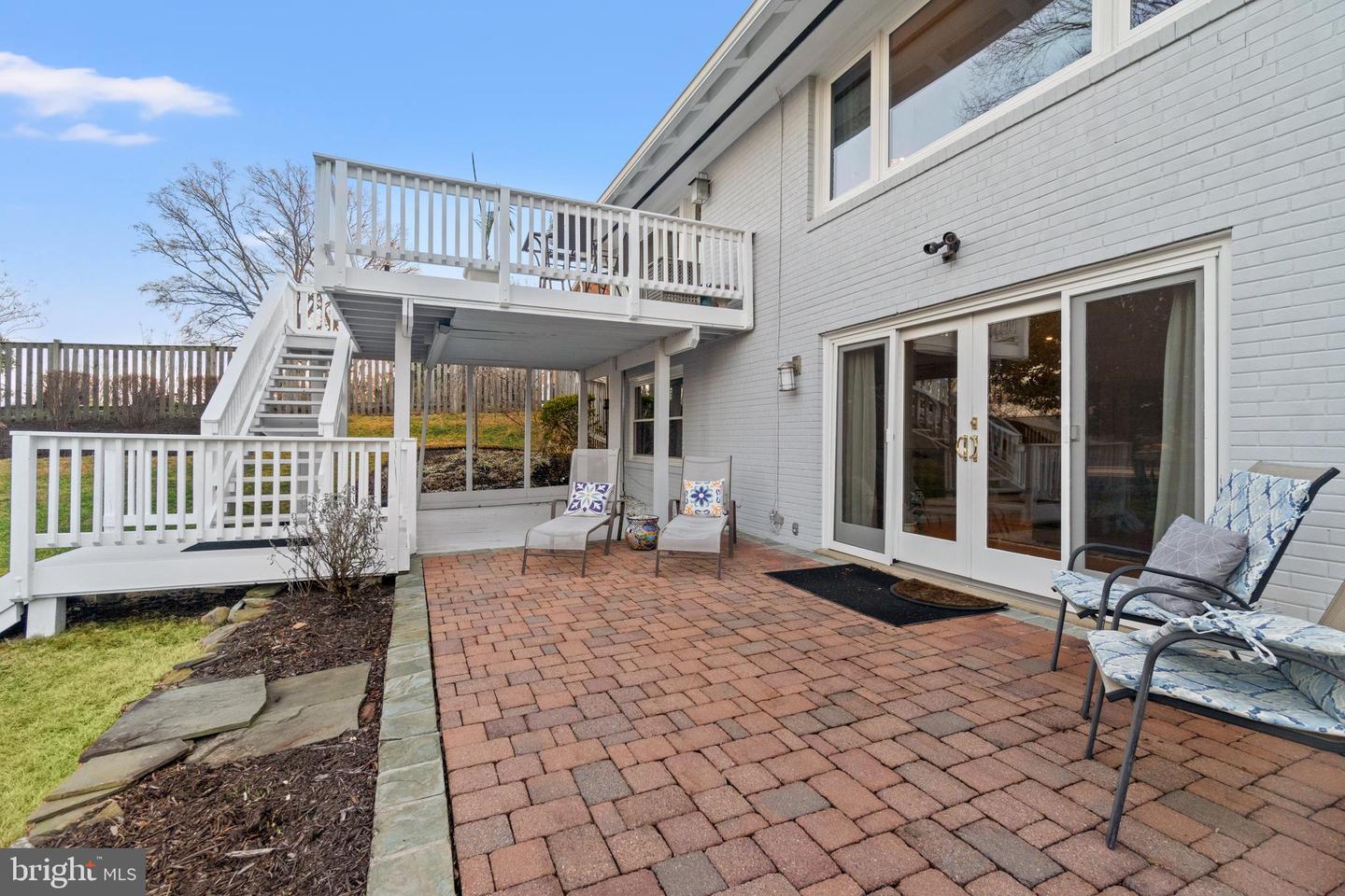 7215 Regent Dr