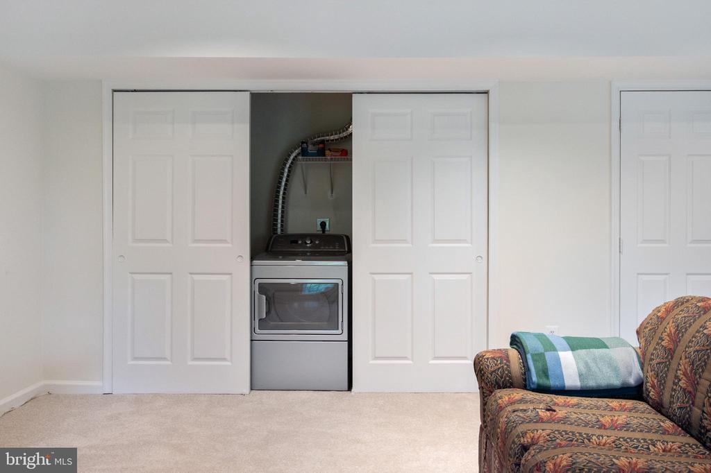 5422 Castle Bar Ln