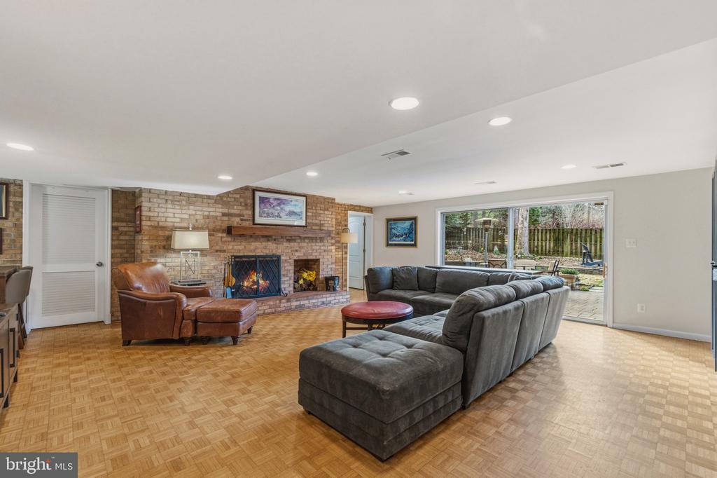 7215 MARINE DRIVE
