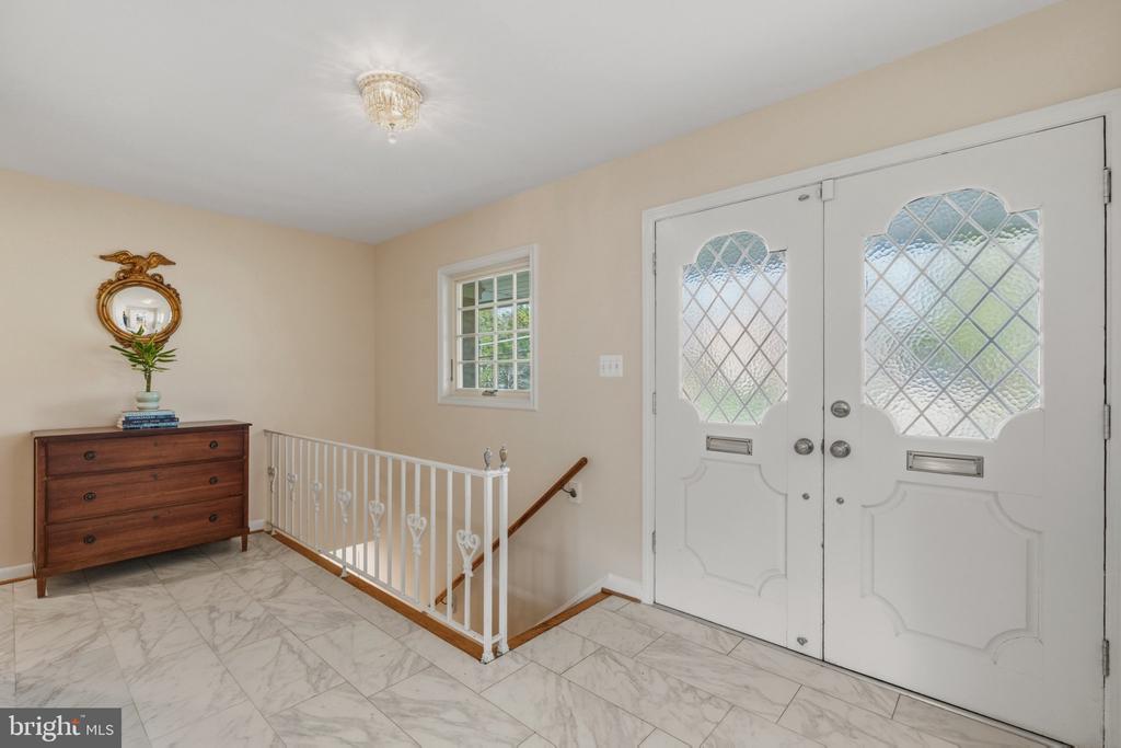 7215 MARINE DRIVE