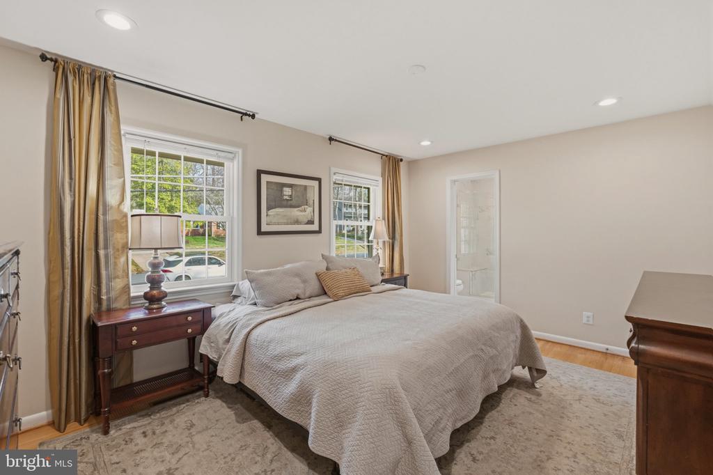 7215 MARINE DRIVE