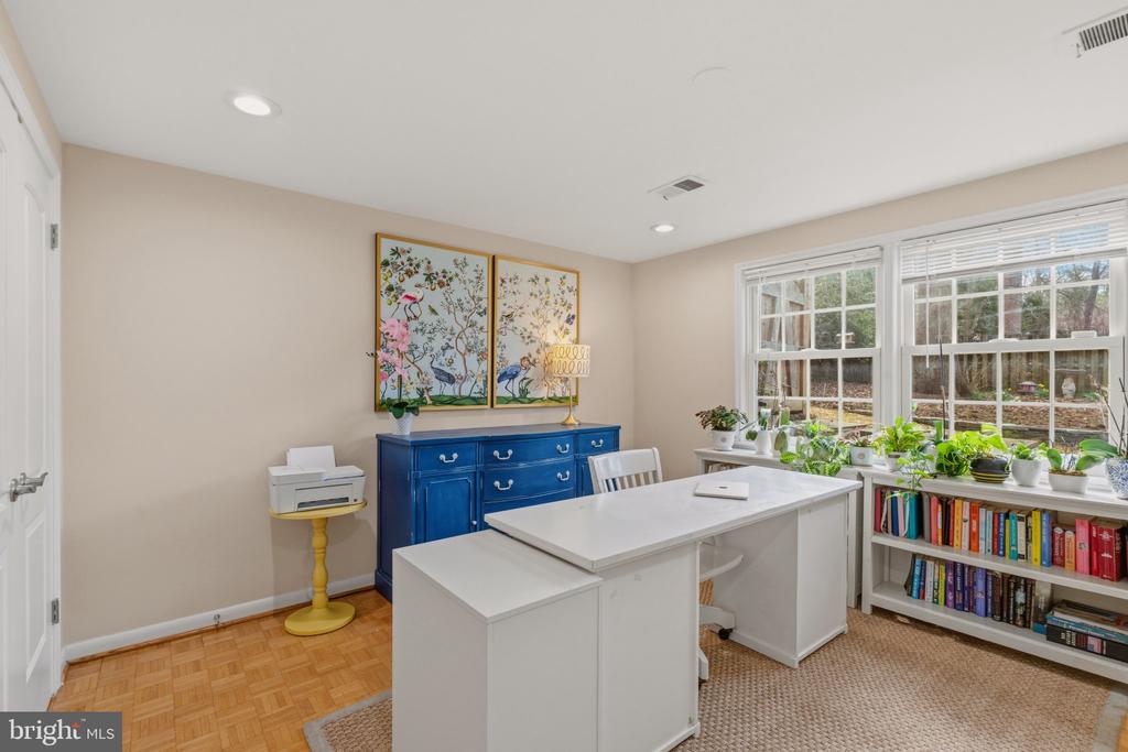 7215 MARINE DRIVE