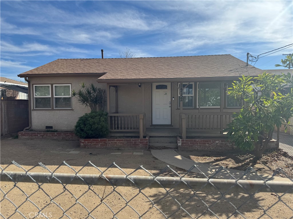 14752 Lakeside Street
