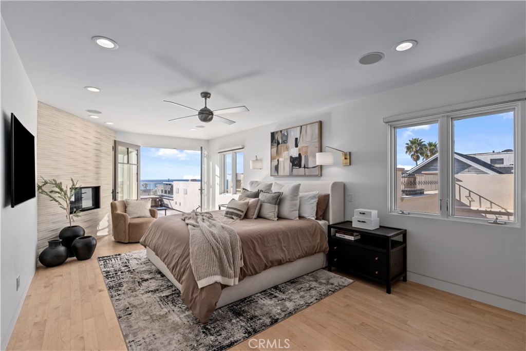 2540 Manhattan Avenue