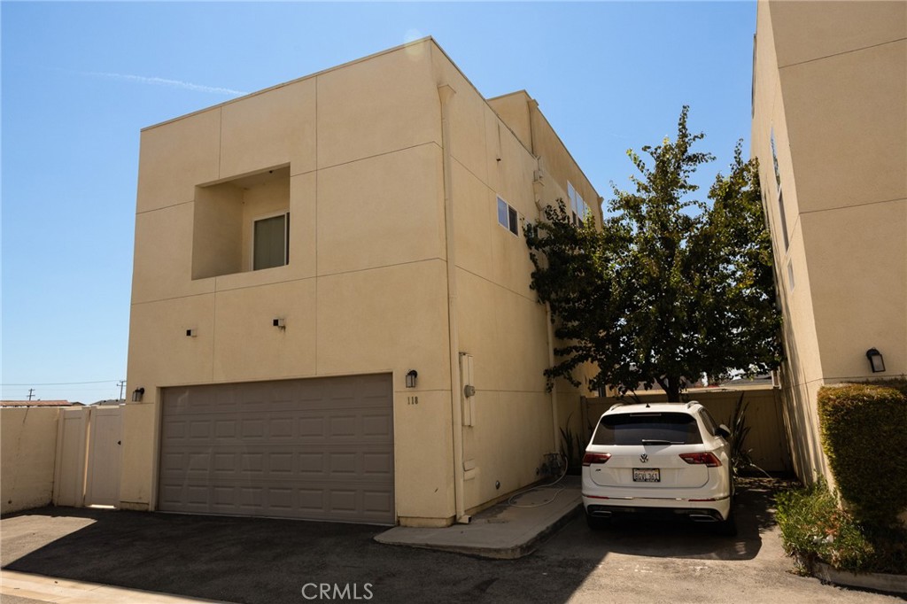 13707 S Budlong Avenue 118