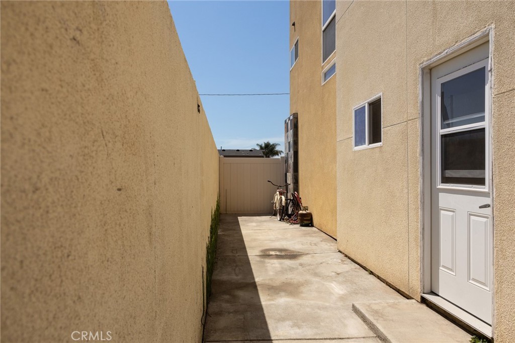 13707 S Budlong Avenue 118