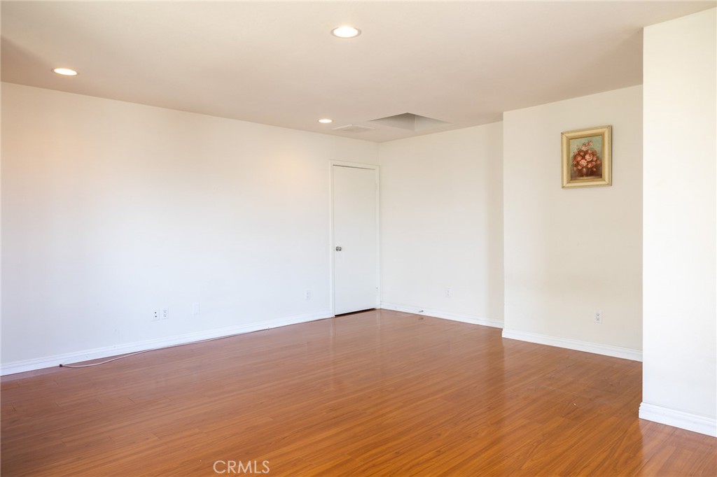 13707 S Budlong Avenue 118