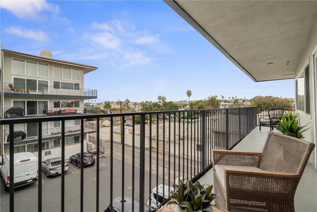 230 S Catalina Avenue 316