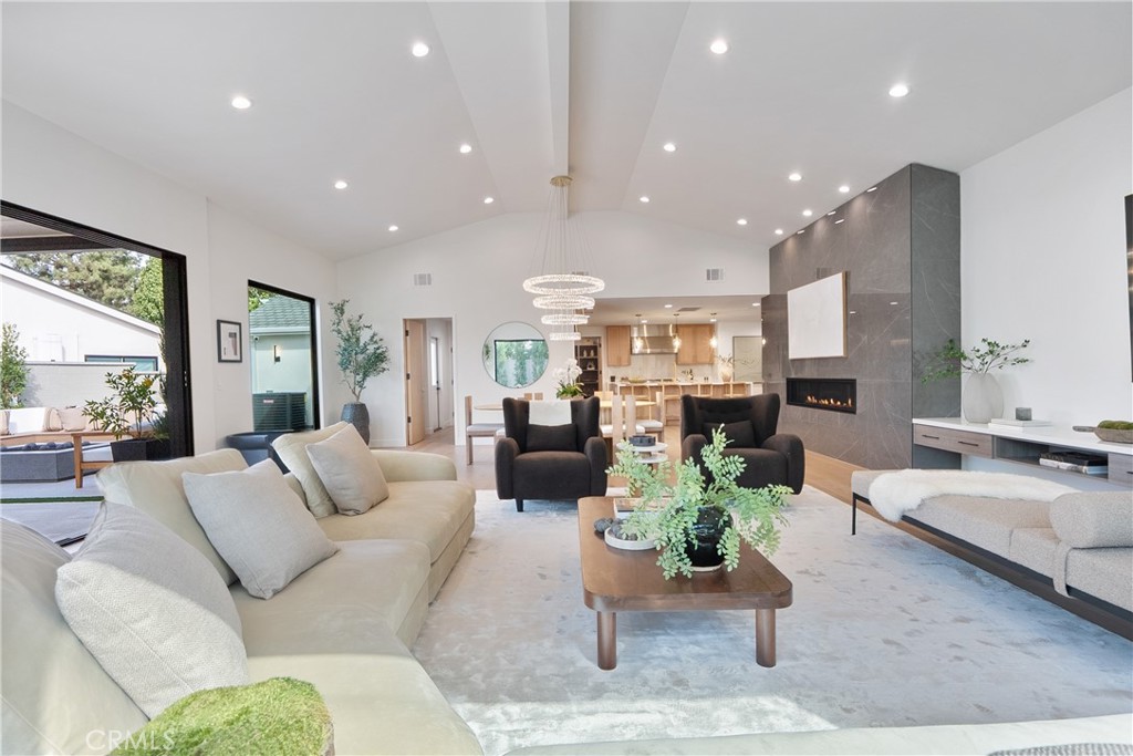 2989 Ceylon Drive