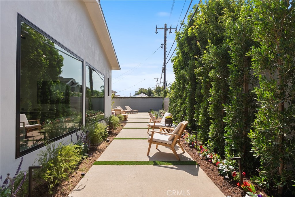 2989 Ceylon Drive