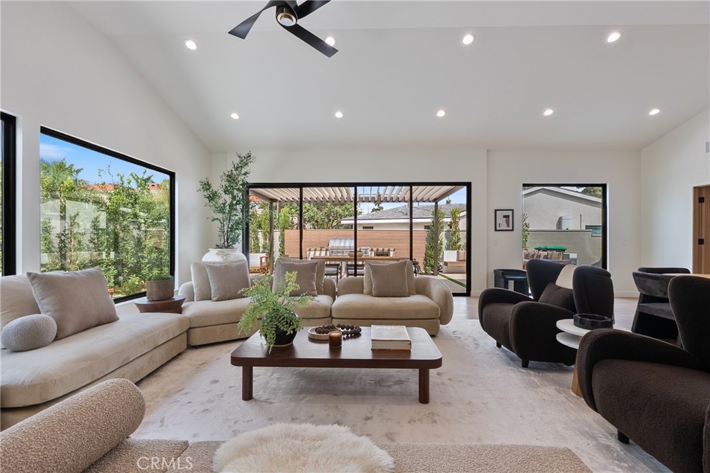 2989 Ceylon Drive