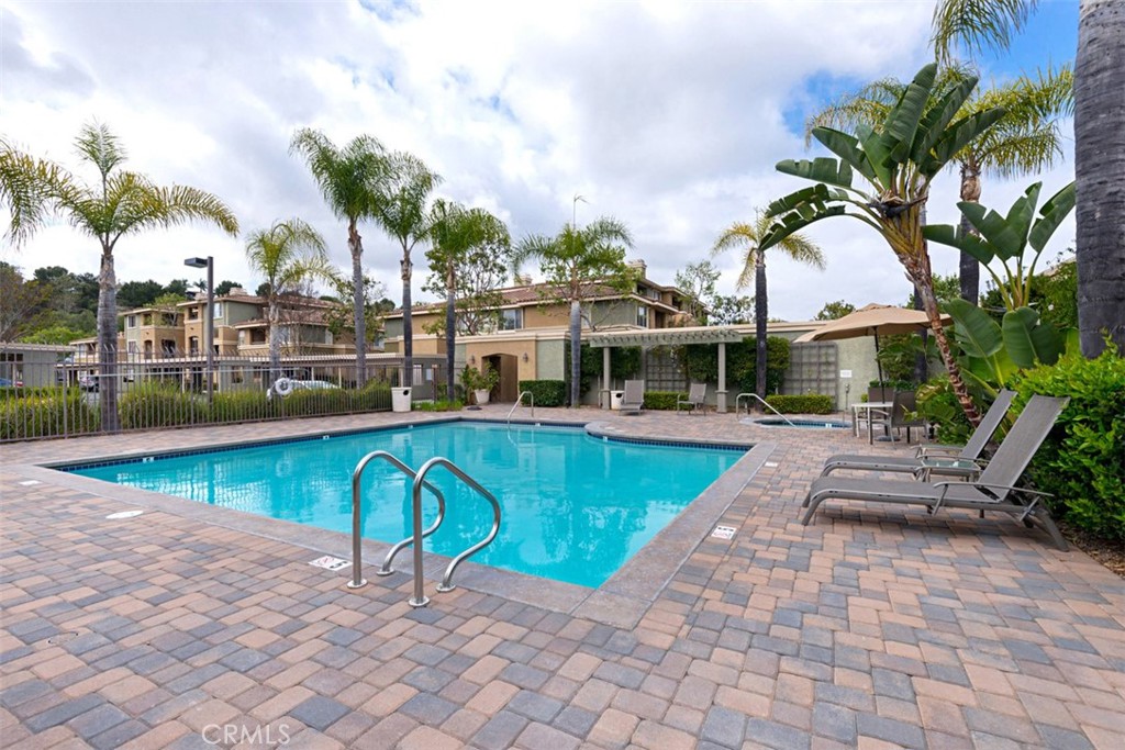 22681 Oakgrove 613