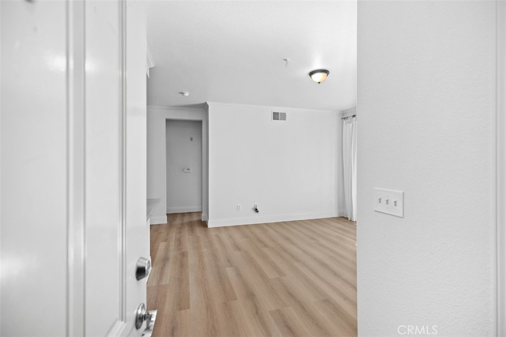 22681 Oakgrove 613