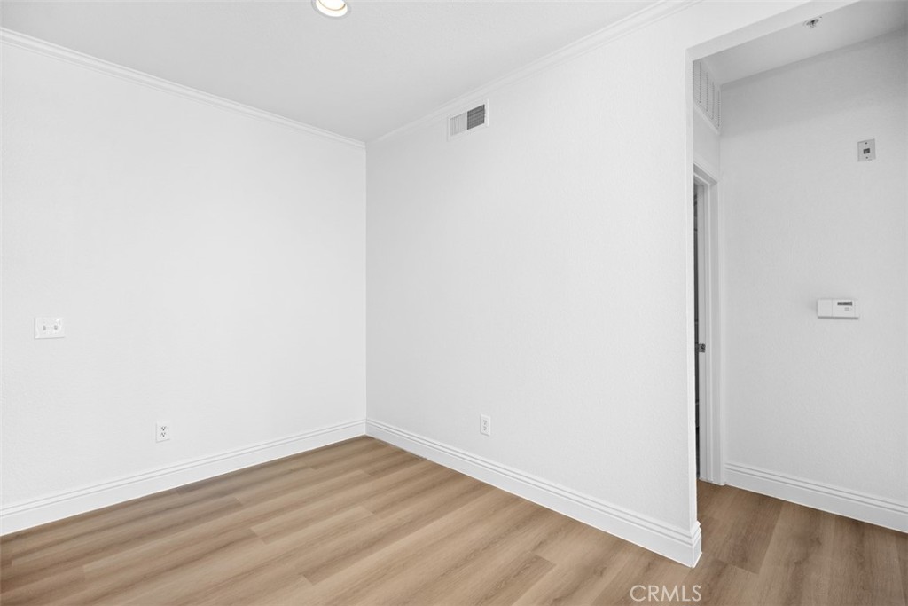 22681 Oakgrove 613