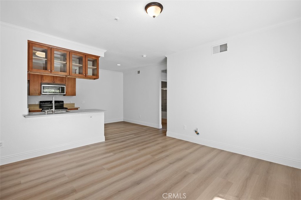 22681 Oakgrove 613