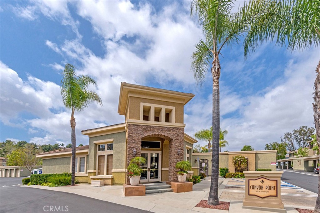 22681 Oakgrove 613
