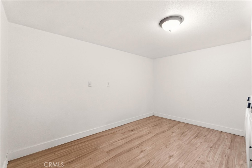 15111 Freeman Avenue 84