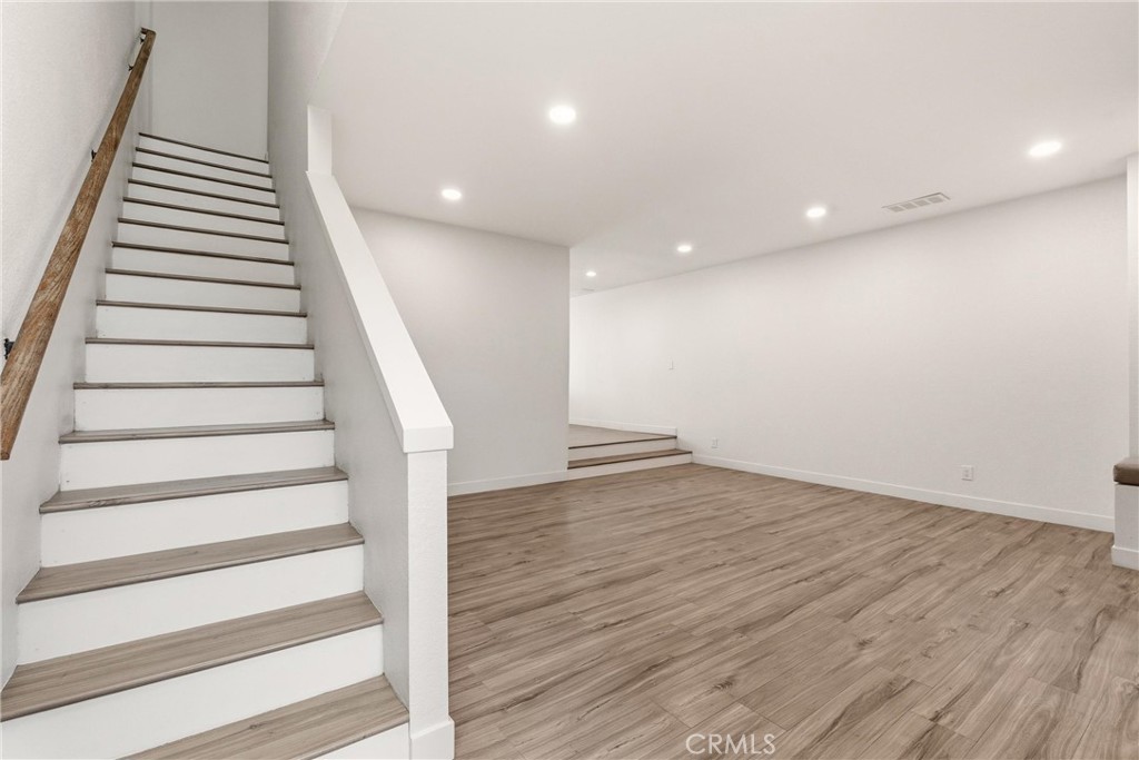 15111 Freeman Avenue 84