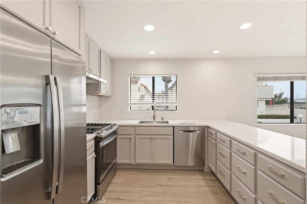 15111 Freeman Avenue 84